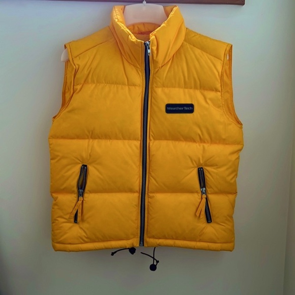 NWOT Vest by WeatherTech. Down puffer gold. Waterproof good for spring/fall Sz L